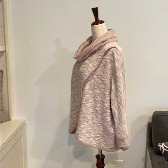 Calvin Klein performance knit sweater - Picture 4 of 5